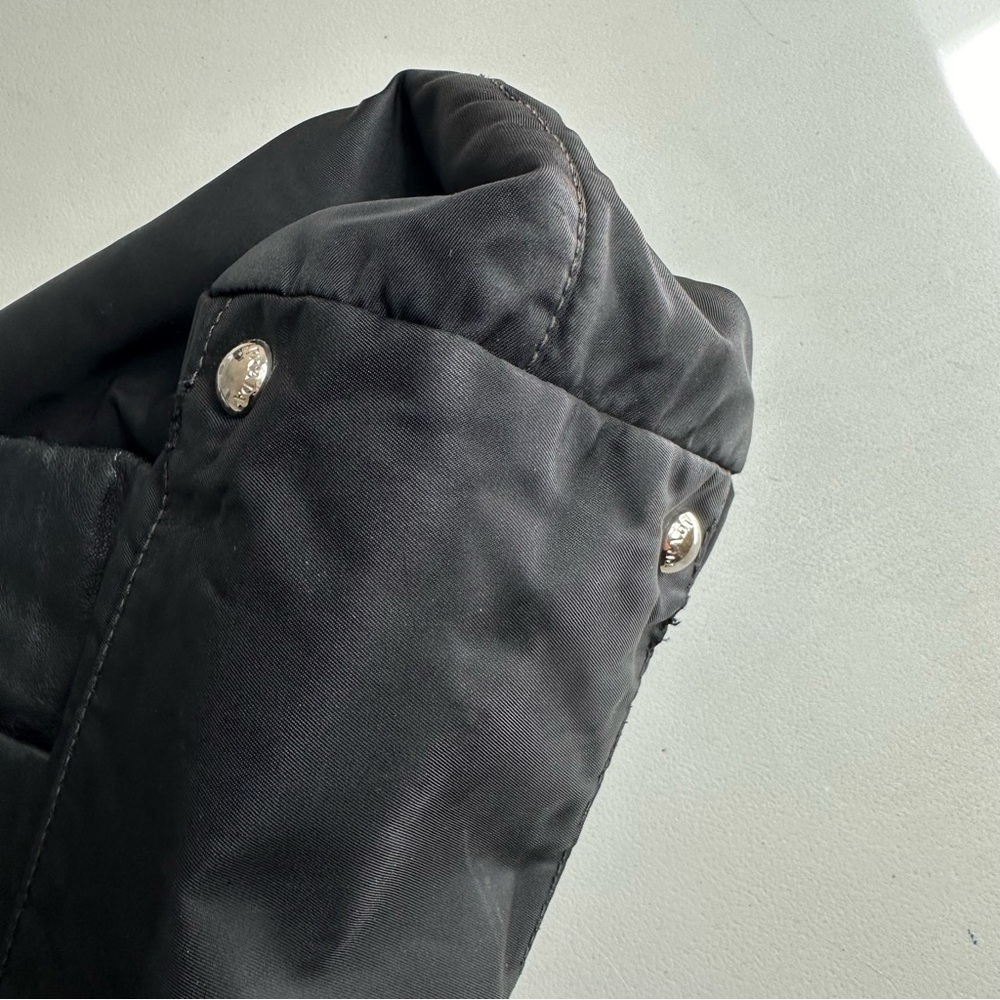 Authentic Prada - Picture 11 of 11
